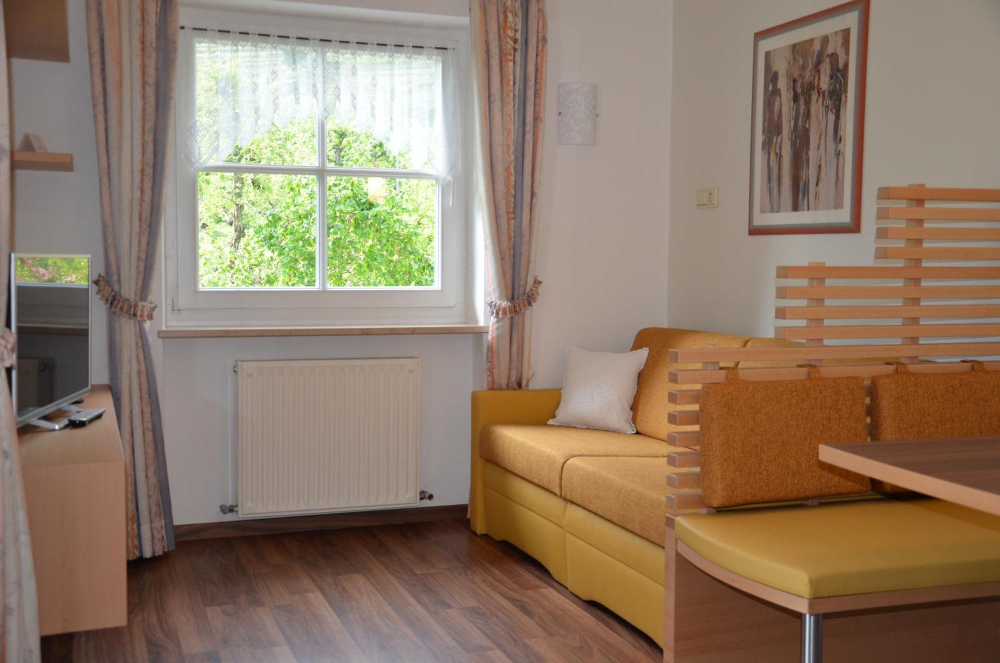 Obermaratscher Apartments Residence Lagundo Room photo